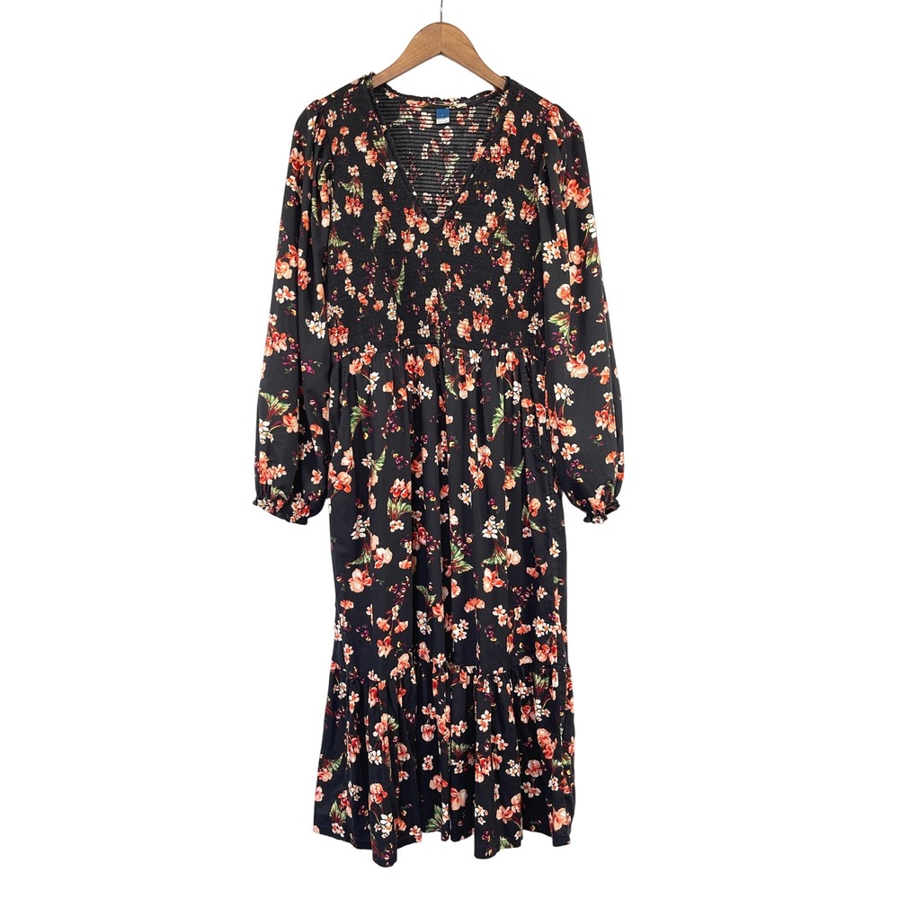 old navy boho dress | Dresses | Old Navy Smocked Vneck Floral Midi L Black Pockets Cottagecore Fall Midi dress